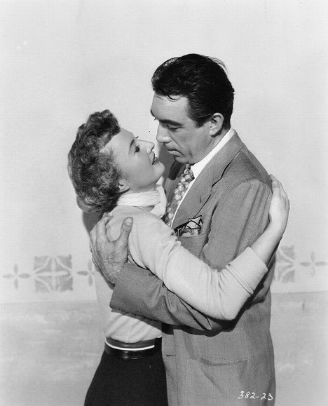 Barbara Stanwyck, Anthony Quinn - Blowing Wild - Photos