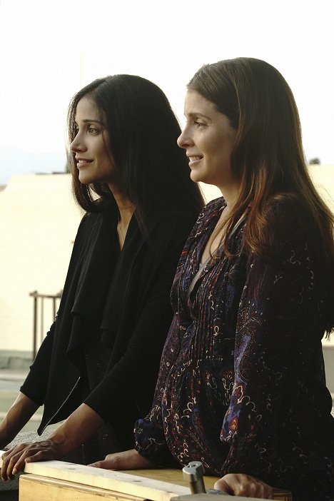 Melanie Chandra, Shiri Appleby - Code Black - In Extremis - Kuvat elokuvasta