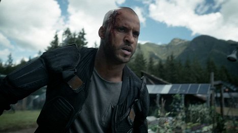 Ricky Whittle - The 100 - Attention aux trônes - Film