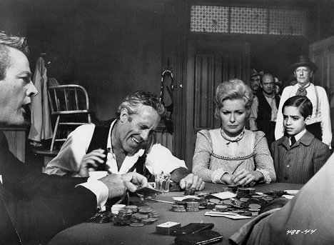 Kevin McCarthy, Jason Robards, Joanne Woodward, Paul Ford - A Big Hand for the Little Lady - Do filme