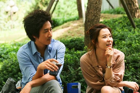 Sun-kyun Lee, Kang-hee Choi - Jjejjehan romaenseu - De la película
