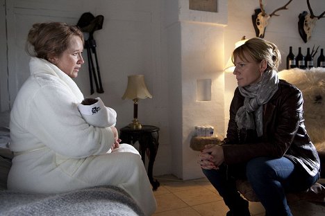 Taina Anneli R. Berg, Iben Hjejle - Dicte - Skjulte fejl og mangler - del 2 - Filmfotók