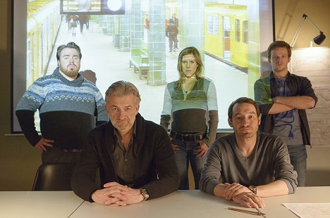 Tristan Seith, Dominic Raacke, Katrin Hansmeier, Boris Aljinovic, Claudius von Stolzmann - Tatort - Gegen den Kopf - Werbefoto