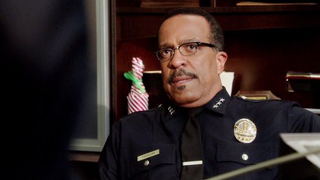 Robert Gossett - Major Crimes - Risk Assessment - Photos