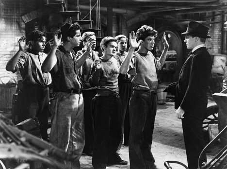 Bernard Punsly, Gabriel Dell, Leo Gorcey, Bobby Jordan, Billy Halop, James Cagney - Angels with Dirty Faces - Photos