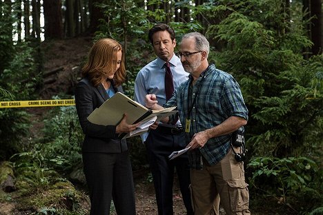Gillian Anderson, David Duchovny, Darin Morgan - The X-Files - Rencontre d'un drôle de type - Tournage