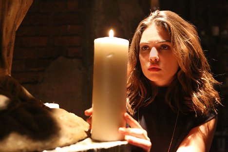 Danielle Campbell - The Originals - You Hung the Moon - Photos