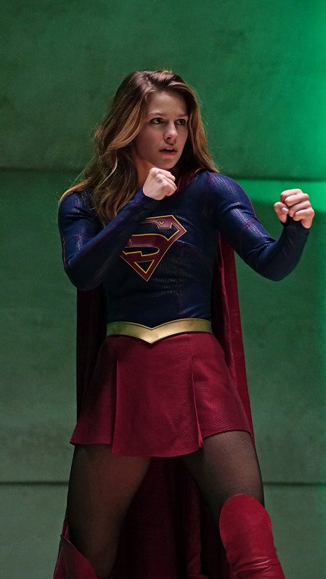 Melissa Benoist - Supergirl - Hostile Takeover - Z filmu