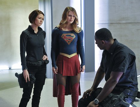 Chyler Leigh, Melissa Benoist - Supergirl - Dziwny przybysz z innej planety - Z filmu