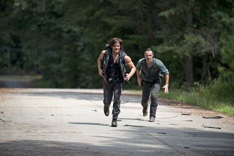 Norman Reedus, Andrew Lincoln - The Walking Dead - Die neue Welt - Filmfotos