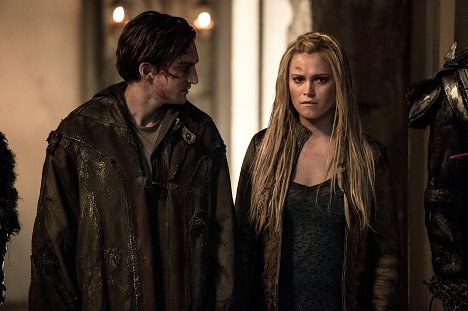 Richard Harmon, Eliza Taylor - The 100 - Le Choix de l'esprit - Film