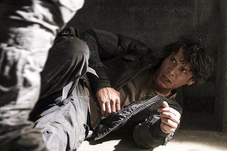 Bob Morley - The 100 - Terms and Conditions - Photos