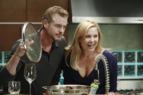 Eric Dane, Jessica Capshaw - Grey's Anatomy - Poker Face - Photos