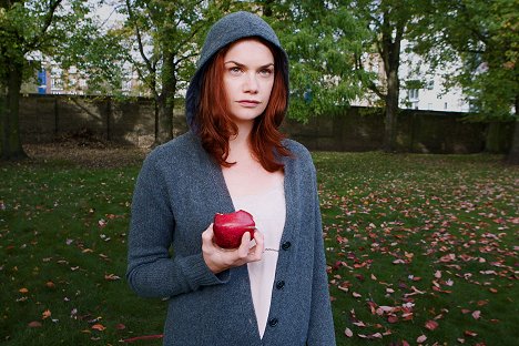 Ruth Wilson - Luther - Episode 1 - Photos