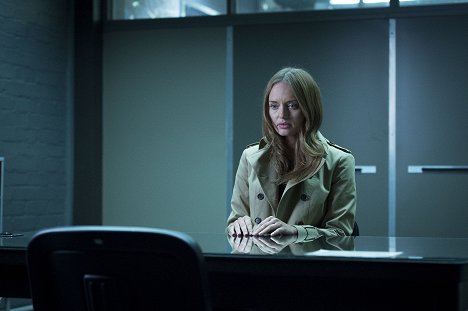 Laura Haddock - Luther - Episode 2 - Photos