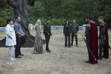 Ginnifer Goodwin, Josh Dallas, Jennifer Morrison, Colin O'Donoghue, Lana Parrilla, Sean Maguire, Liam Garrigan - Bylo, nebylo - Cena - Z filmu