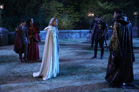 Jared Gilmore, Lana Parrilla, Jennifer Morrison, Liam Garrigan, Elliot Knight - Once Upon a Time - Dreamcatcher - Photos