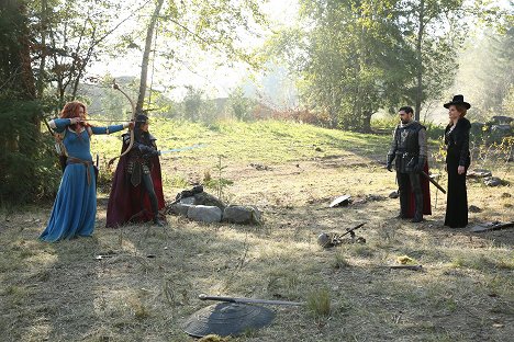 Amy Manson, Jamie Chung, Liam Garrigan, Rebecca Mader - Once Upon a Time - The Bear King - Kuvat elokuvasta