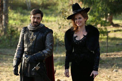 Liam Garrigan, Rebecca Mader - Once Upon a Time - The Bear King - Van film