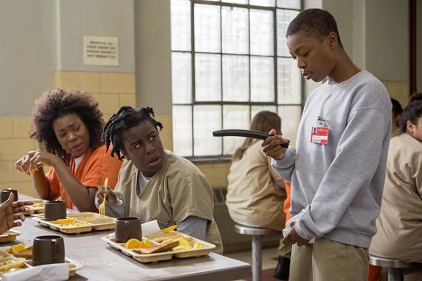 Lorraine Toussaint, Uzo Aduba, Samira Wiley - Orange Is The New Black - Les Mystères du corps - Film