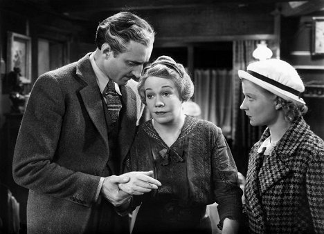 Basil Rathbone, Pauline Lord, Wendy Barrie - A Feather in Her Hat - Filmfotók
