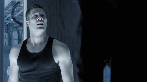 Luke Macfarlane - Killjoys: Vesmírní lovci - Závada v systému - Z filmu