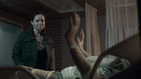 Tonya Dodds - Paranormal Witness - The Hospital Hauntings - Van film