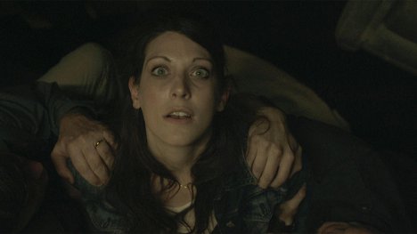 Angela Cavallin - Paranormal Witness - Demon House - Van film