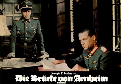 Maximilian Schell, Walter Kohut - A Bridge Too Far - Lobby Cards