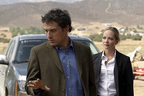 Rufus Sewell, Marley Shelton - Eleventh Hour - Agro - Photos