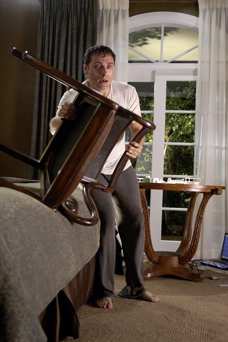 Rufus Sewell - Eleventh Hour - H2O - Photos