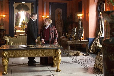 Timothy Dalton, Simon Russell Beale - Penny Dreadful - Die Séance - Filmfotos