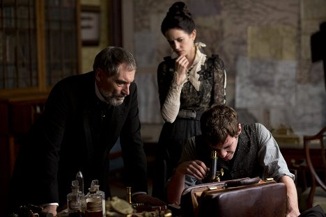 Timothy Dalton, Eva Green, Harry Treadaway - Penny Dreadful - Séance - De la película