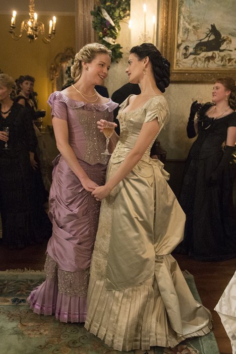 Olivia Llewellyn, Eva Green - Penny Dreadful - Zwei Frauen - Filmfotos