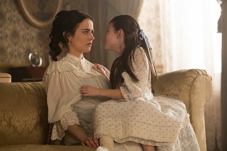 Eva Green, Amber Fernée - Penny Dreadful - And They Were Enemies - Photos