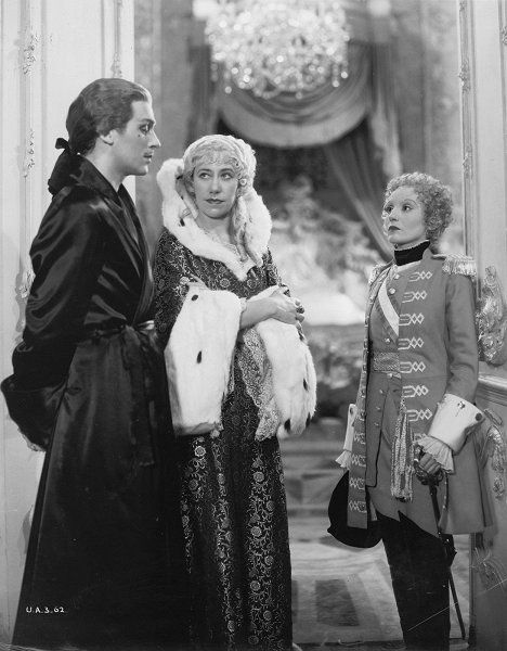 Douglas Fairbanks Jr., Flora Robson, Elisabeth Bergner - The Rise of Catherine the Great - Filmfotos