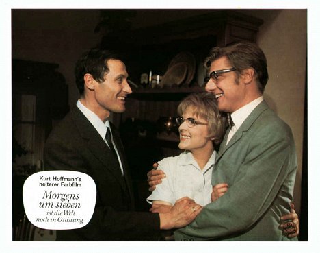 Peter Arens, Maria Körber, Herbert Bötticher - In the Morning at Seven the World Is Still in Order - Lobby Cards