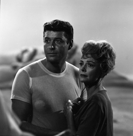 Guy Williams, June Lockhart - Lost in Space - Photos