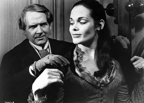 Martine Beswick - Dr. Jekyll and Sister Hyde - Filmfotók