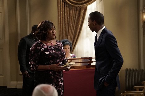 Loretta Devine, Jerrod Carmichael - The Carmichael Show - The Funeral - Photos