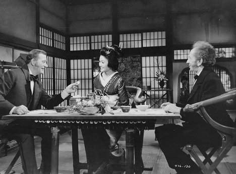 John Wayne, Eiko Ando, Sam Jaffe - The Barbarian and the Geisha - Do filme