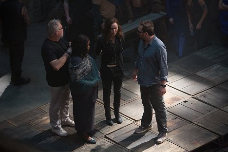 Octavia Spencer, Naomi Watts, Robert Schwentke - The Divergent Series: Allegiant - Van de set