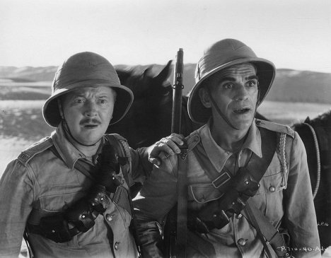 Billy Bevan, Boris Karloff - Die letzte Patrouille - Filmfotos