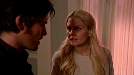 Colin O'Donoghue, Jennifer Morrison - Once Upon a Time - The Brothers Jones - Photos
