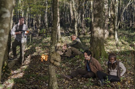 Steven Yeun, Danai Gurira - The Walking Dead - Nancy - Filmfotók
