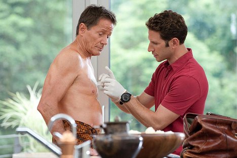 Peter Strauss, Mark Feuerstein - Royal Pains - Comfort's Overrated - Photos