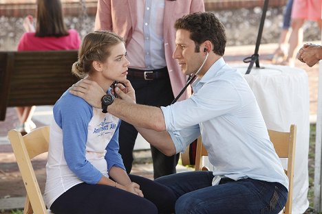 Savannah Wise, Mark Feuerstein - Royal Pains - After The Fireworks - Photos