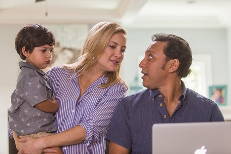 Ayden Bivek, Kate Hudson, Aasif Mandvi - Mother's Day - Liebe ist kein Kinderspiel - Filmfotos
