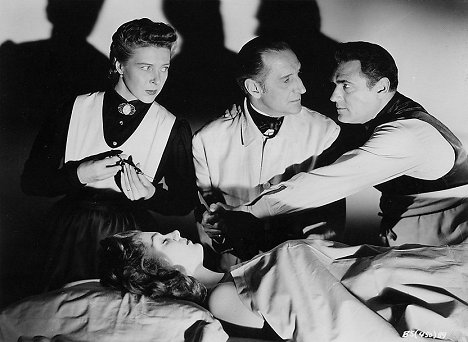 Phyllis Stanley, Basil Rathbone, Herbert Rudley - The Black Sleep - Van film