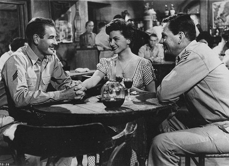 Don Taylor, Nicole Maurey, Wendell Corey - The Bold and the Brave - Filmfotók